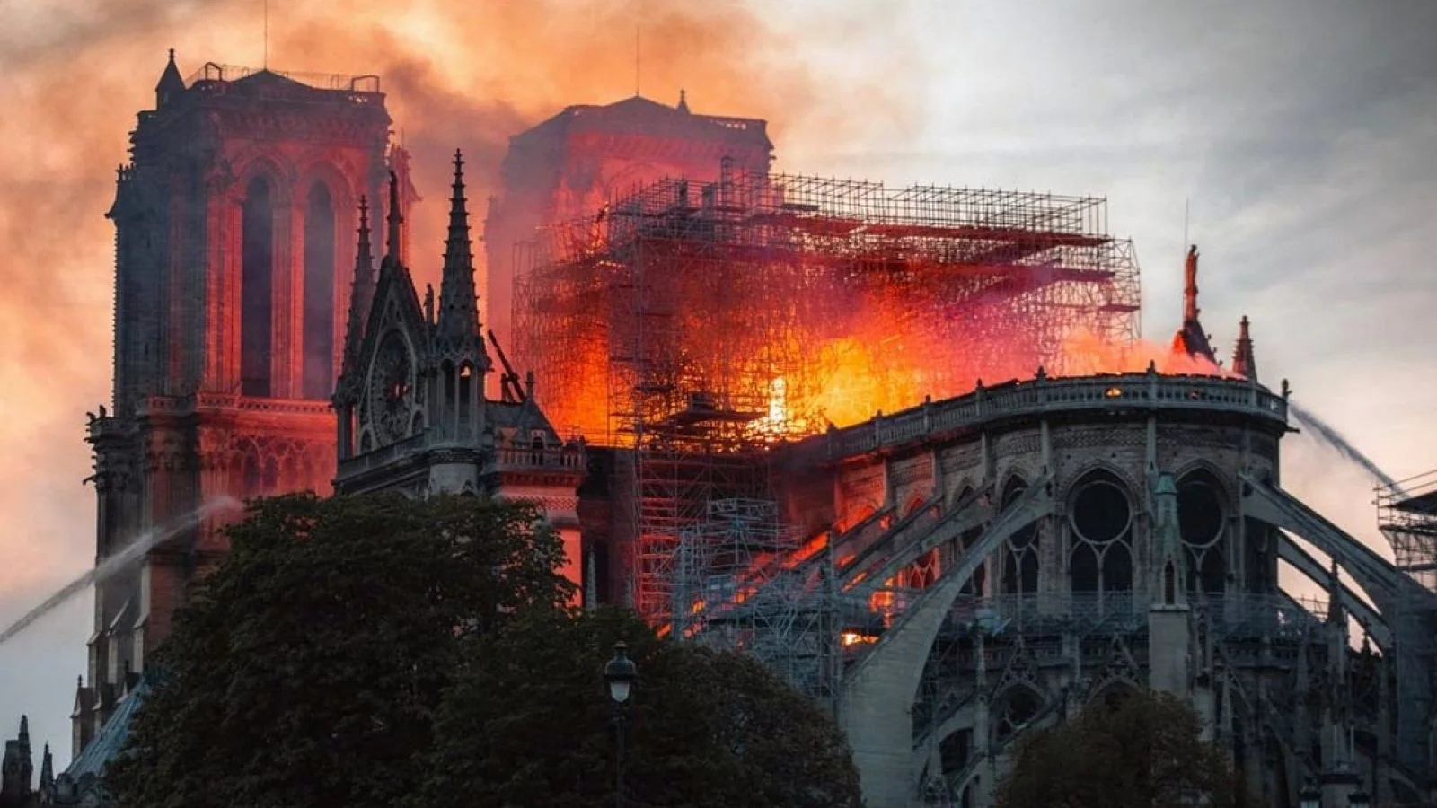 Incendio de Notre Dame en París